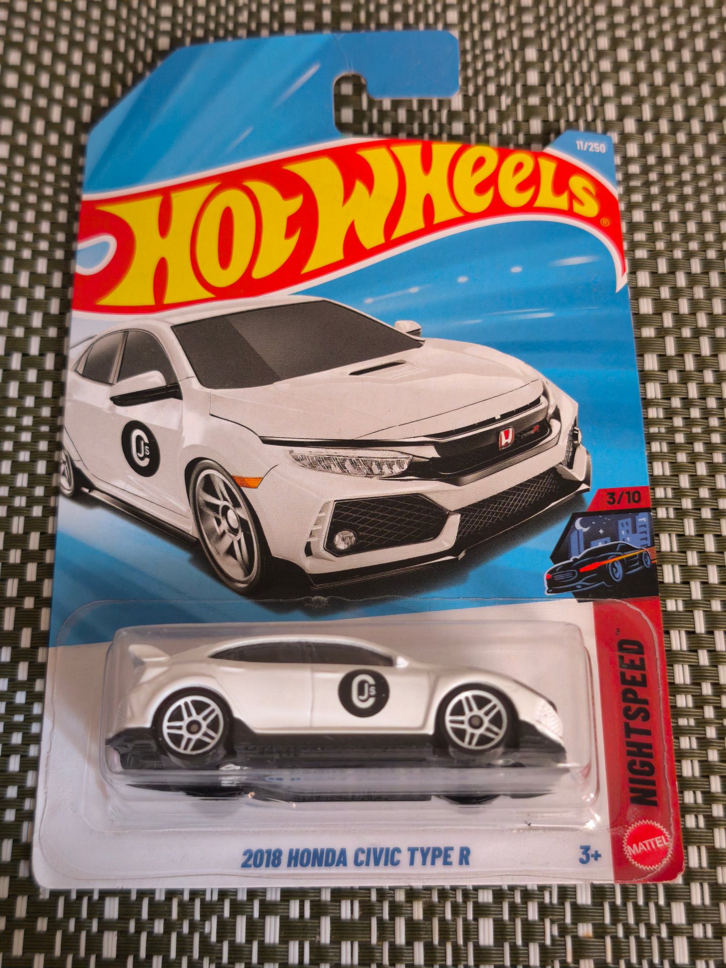TYPE R