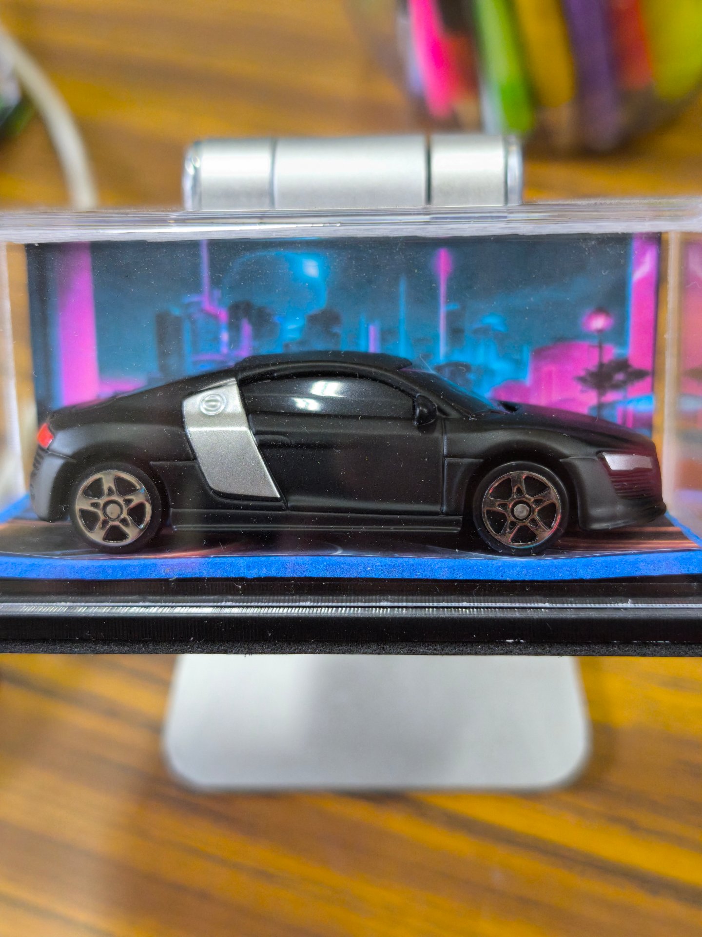R8 COUPE